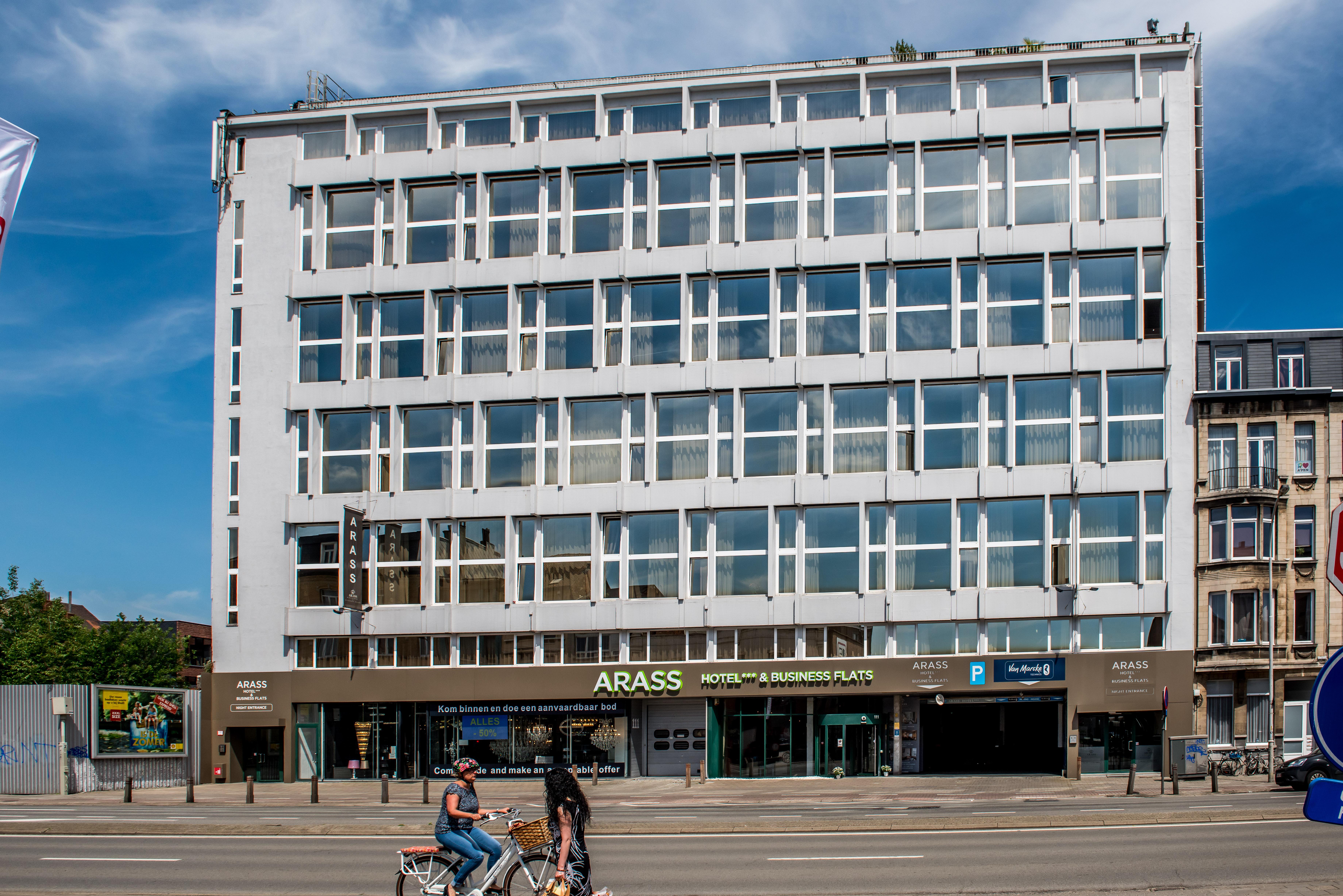 Arass Hôtel&Business Flats Antuérpia Exterior foto